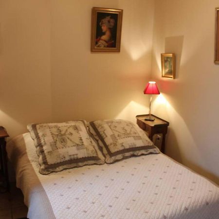Location Unique En Ville, 3 Niveaux Avec Cave Voutee Et Troglodytique, Charme Et Authenticite En Touraine - Fr-1-381-162 لوش المظهر الخارجي الصورة